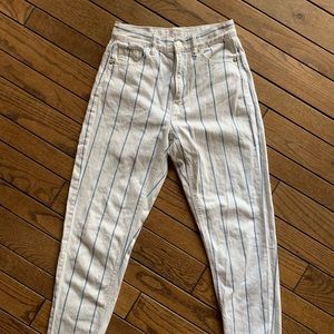 American Eagle Mom Jeans